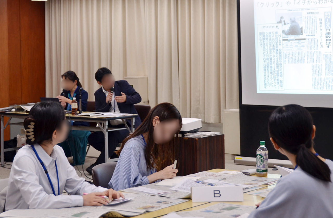 新聞研修での様子